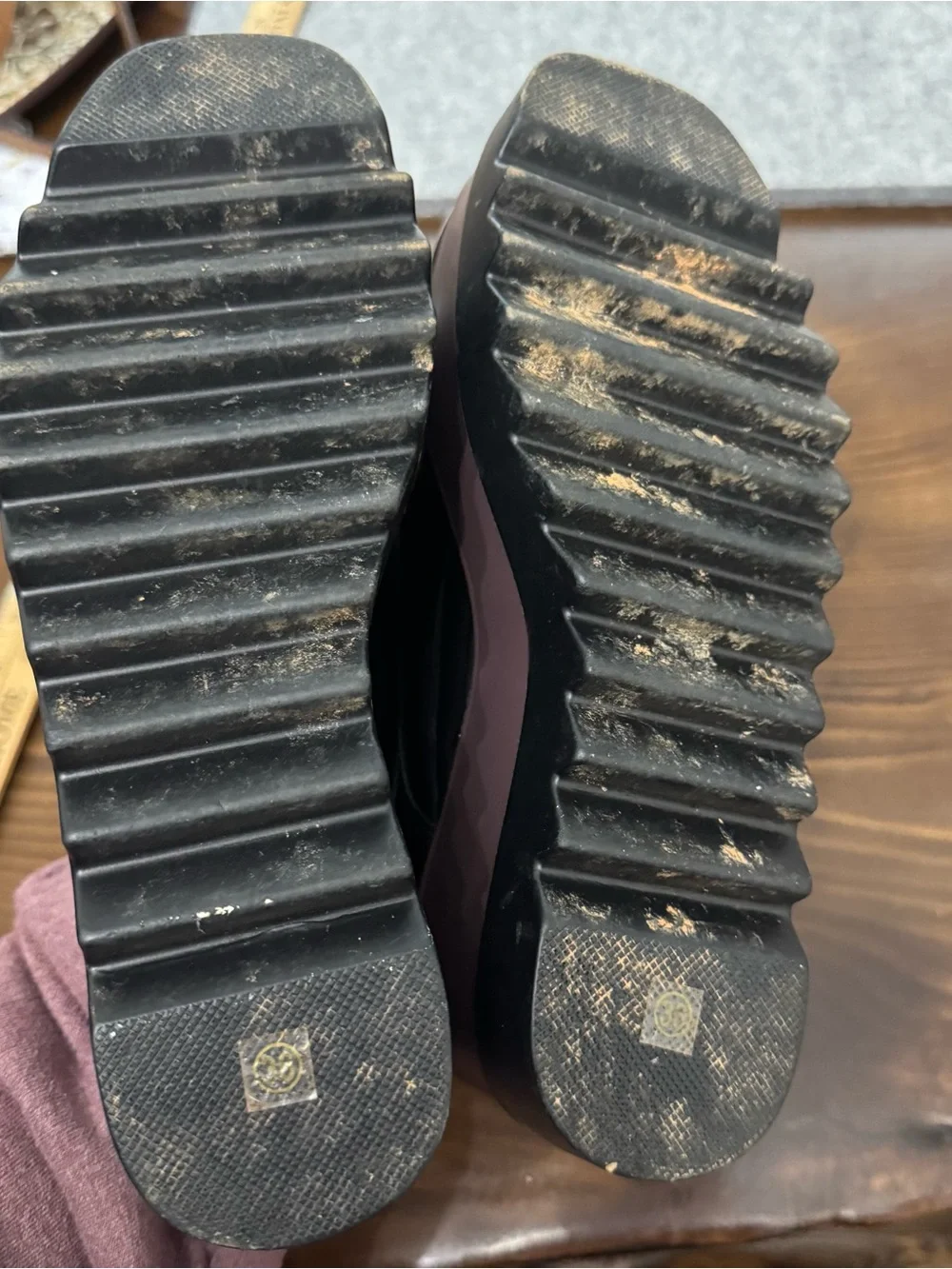 N/A women’s platform